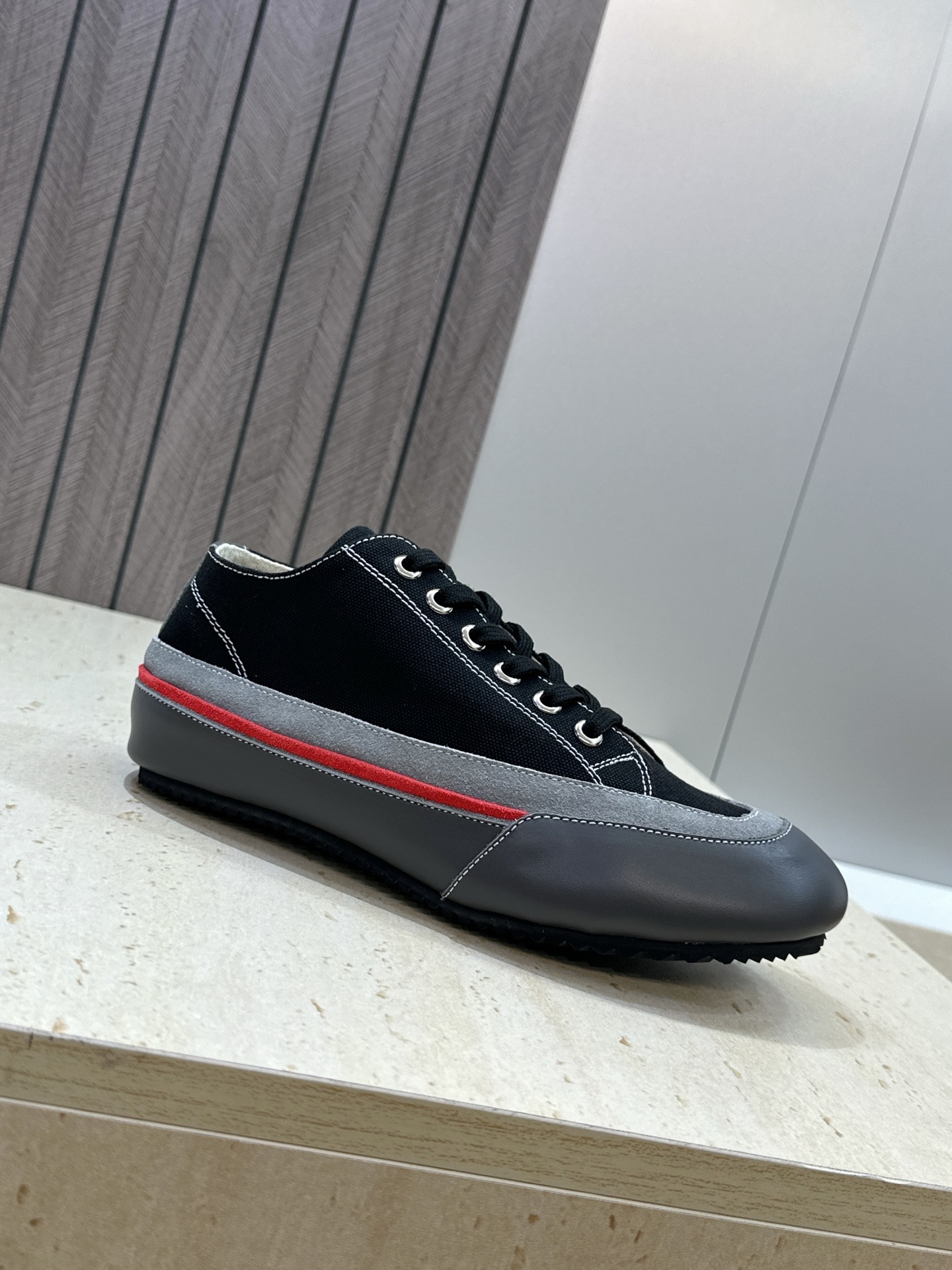 （配全套飞机盒）MaisonMargiela 2026春夏情侣新款系带德训休闲鞋 MM6 马吉拉字母lo