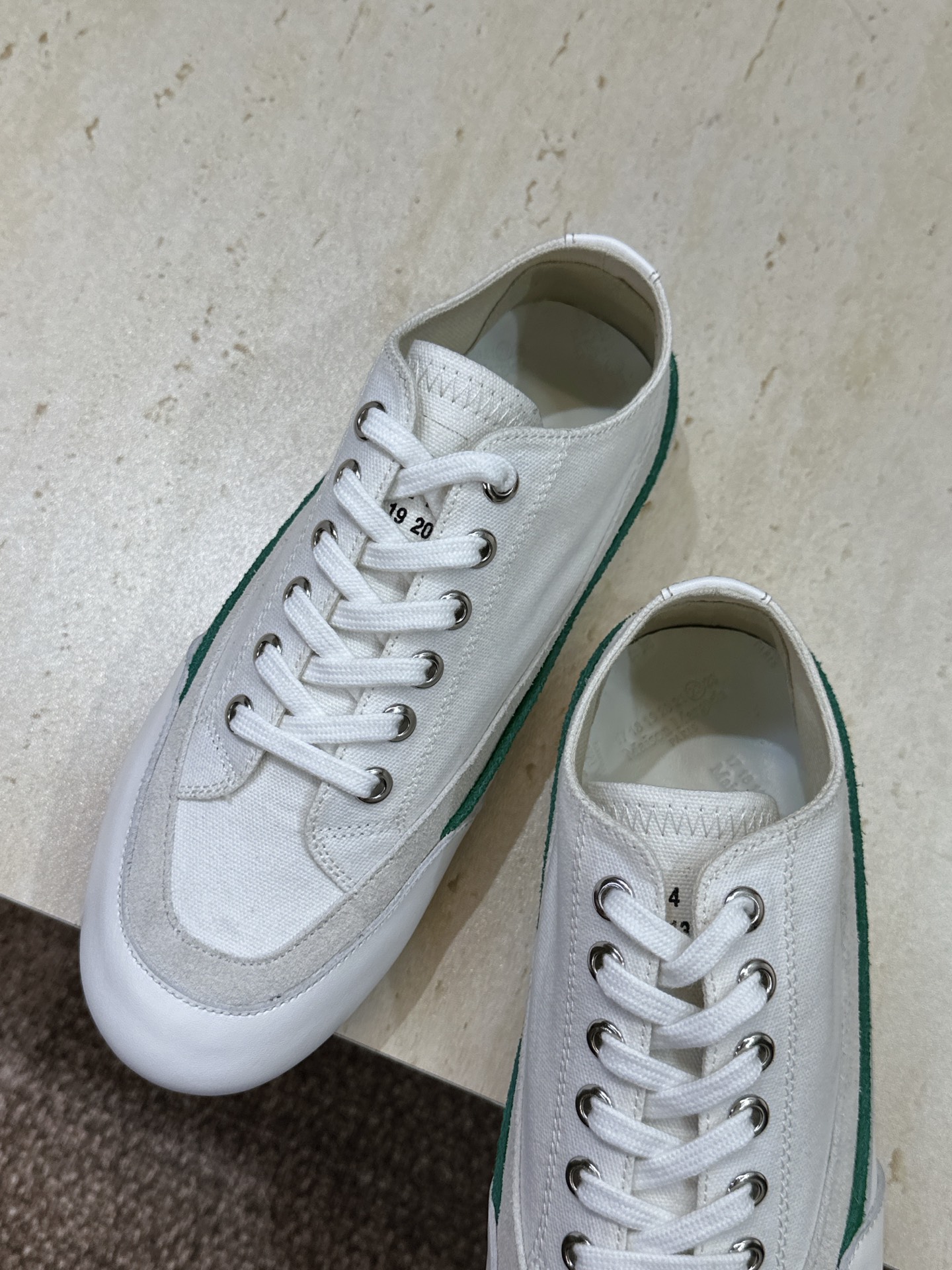 （配全套飞机盒）MaisonMargiela 2026春夏情侣新款系带德训休闲鞋 MM6 马吉拉字母lo