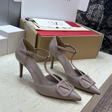 (配全套飞机盒)顶级版 Valentino 春夏经典款时尚T字带气质女鞋 华伦天奴字母logo五金扣尖头 (配全套飞机盒)顶级版 Valentino 春夏经典款时尚T字带气质女鞋 华伦天奴字母logo五金扣尖头