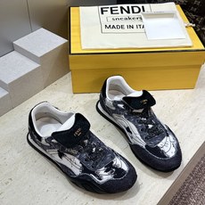 FENDI 芬迪2026春夏新款系列 Wave Pulse系带休闲运动女跑鞋 F家字母logo 拼色厚底 FENDI 芬迪2026春夏新款系列 Wave Pulse系带休闲运动女跑鞋 F家字母logo 拼色厚底