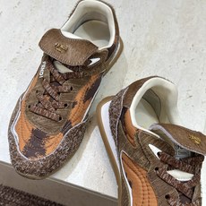 FENDI 芬迪2026春夏新款系列 Wave Pulse系带休闲运动女跑鞋 F家字母logo 拼色厚底 FENDI 芬迪2026春夏新款系列 Wave Pulse系带休闲运动女跑鞋 F家字母logo 拼色厚底