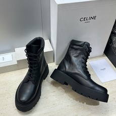 CELINE 2026秋冬新款系带机车女短靴 瑟琳字母logo厚底低跟圆头骑士登山靴材质:鞋面定制进口小 CELINE 2026秋冬新款系带机车女短靴 瑟琳字母logo厚底低跟圆头骑士登山靴材质:鞋面定制进口小