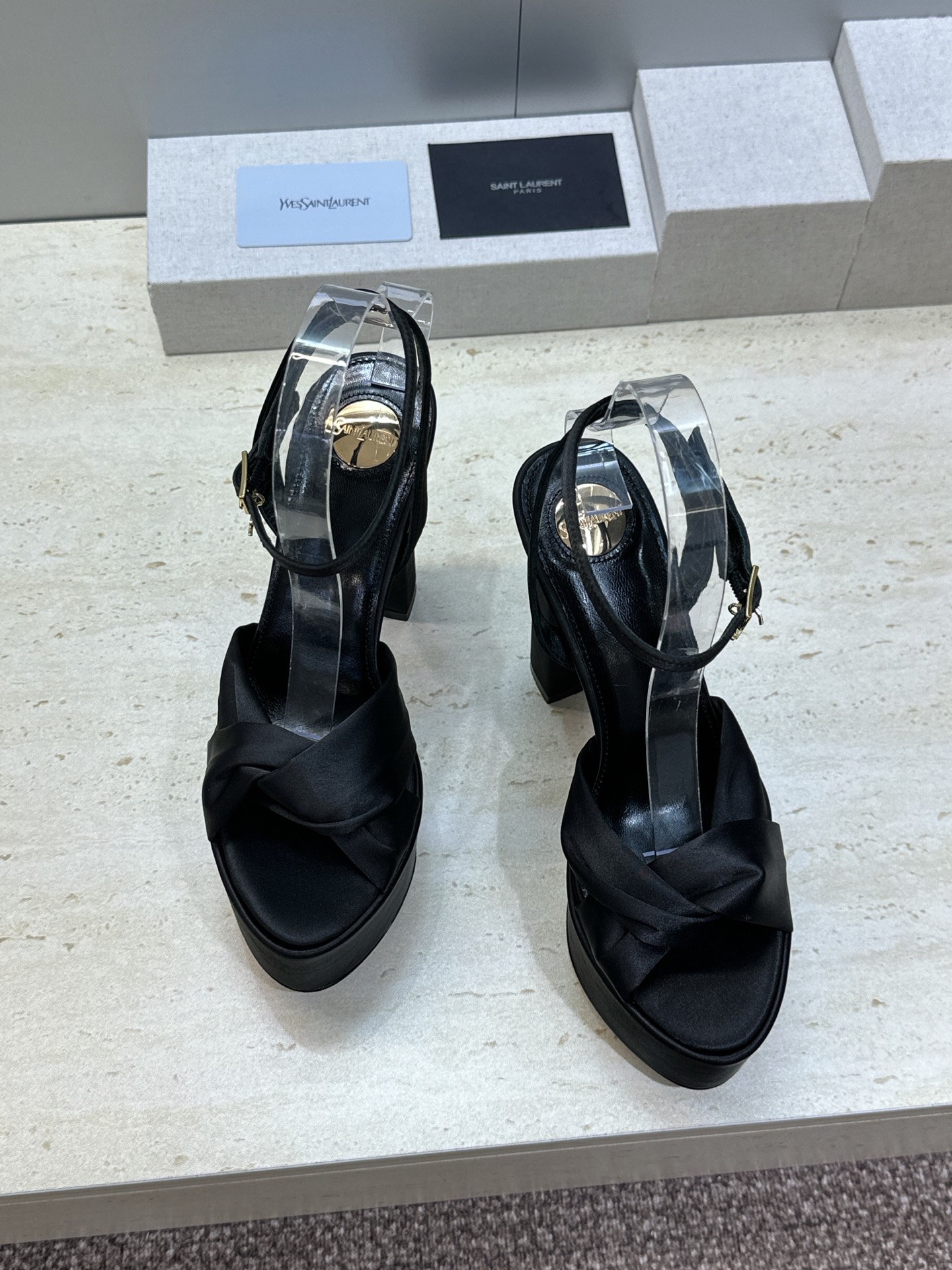 Saint Laurent 圣罗兰 2026春夏新款防水台恨太高交叉带气场高跟女鞋 YSL字母logo五
