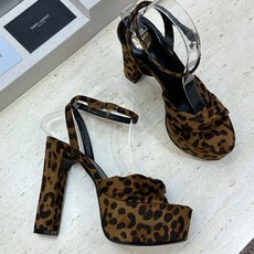 Saint Laurent 圣罗兰 2026春夏新款防水台恨太高交叉带气场高跟女鞋 YSL字母logo五 Saint Laurent 圣罗兰 2026春夏新款防水台恨太高交叉带气场高跟女鞋 YSL字母logo五