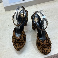 Saint Laurent 圣罗兰 2026春夏新款防水台恨太高交叉带气场高跟女鞋 YSL字母logo五 Saint Laurent 圣罗兰 2026春夏新款防水台恨太高交叉带气场高跟女鞋 YSL字母logo五