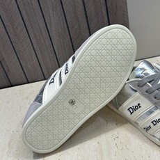 迪奥 Dior 2026春夏新款Ribbon系带休闲帆布运动小白鞋 CD字母logo织带平底圆头拼色阿甘 迪奥 Dior 2026春夏新款Ribbon系带休闲帆布运动小白鞋 CD字母logo织带平底圆头拼色阿甘