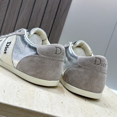 迪奥 Dior 2026春夏新款Ribbon系带休闲帆布运动小白鞋 CD字母logo织带平底圆头拼色阿甘 迪奥 Dior 2026春夏新款Ribbon系带休闲帆布运动小白鞋 CD字母logo织带平底圆头拼色阿甘