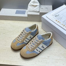 迪奥 Dior 2026春夏新款Ribbon系带休闲帆布运动小白鞋 CD字母logo织带平底圆头拼色阿甘 迪奥 Dior 2026春夏新款Ribbon系带休闲帆布运动小白鞋 CD字母logo织带平底圆头拼色阿甘
