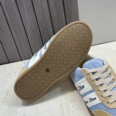 迪奥 Dior 2026春夏新款Ribbon系带休闲帆布运动小白鞋 CD字母logo织带平底圆头拼色阿甘 迪奥 Dior 2026春夏新款Ribbon系带休闲帆布运动小白鞋 CD字母logo织带平底圆头拼色阿甘