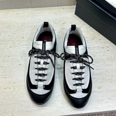 CHANEL 香奈儿2026春夏新款系带阿甘休闲徳训女鞋 小香双C字母logo圆头拼色运动跑鞋 材质:鞋面进口小牛皮/进 CHANEL 香奈儿2026春夏新款系带阿甘休闲徳训女鞋 小香双C字母logo圆头拼色运动跑鞋 材质:鞋面进口小牛皮/进
