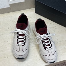 CHANEL 香奈儿2026春夏情侣新款系带阿甘休闲跑鞋男士+10 小香双C字母logo厚底圆头拼色运动老爹鞋 材质: CHANEL 香奈儿2026春夏情侣新款系带阿甘休闲跑鞋男士+10 小香双C字母logo厚底圆头拼色运动老爹鞋 材质: