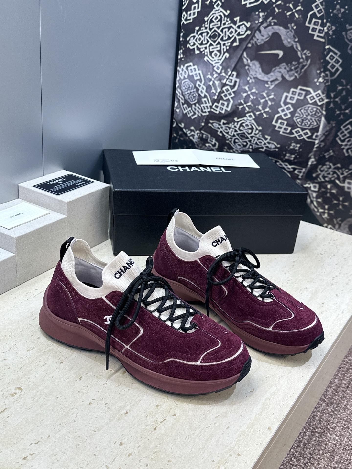 CHANEL 香奈儿2026春夏情侣新款系带阿甘休闲跑鞋男士+10  小香双C字母logo厚底圆头拼色运动老爹鞋 材质: