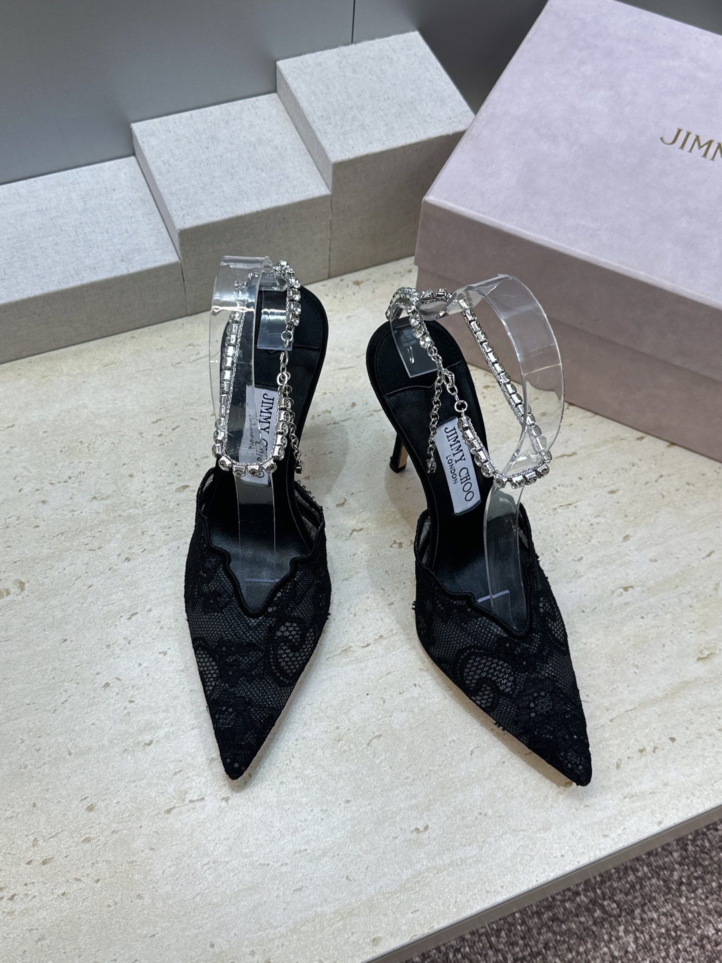周仰杰Jimmy Choo 2026春夏新款水钻链条时尚女婚鞋 吉米周JC明星同款字母logo 五金扣高跟尖头串珠后空凉