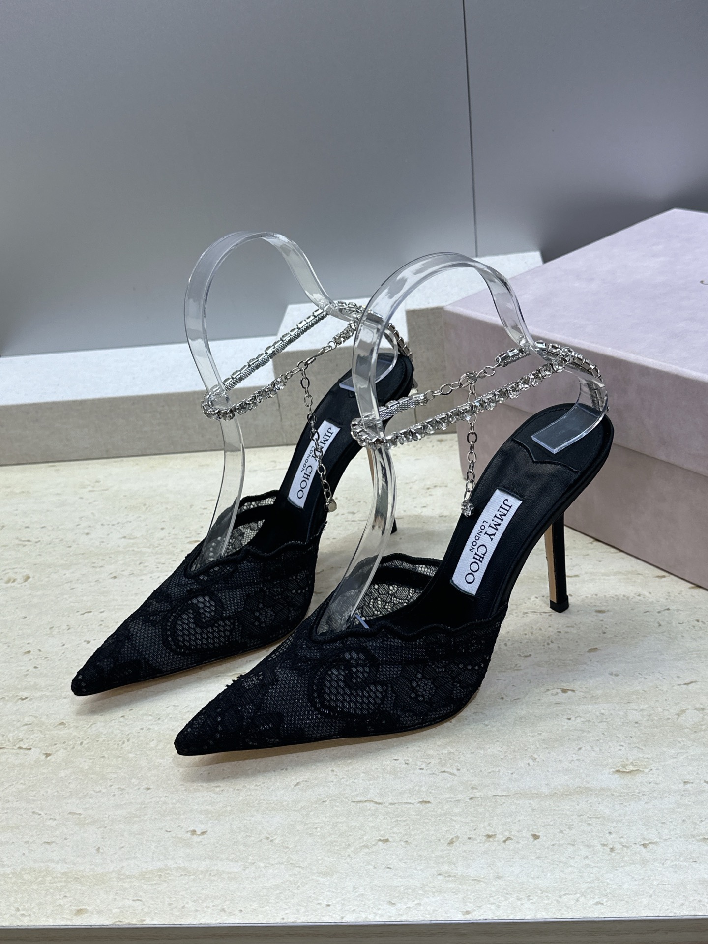 周仰杰Jimmy Choo 2026春夏新款水钻链条时尚女婚鞋 吉米周JC明星同款字母logo 五金扣高跟尖头串珠后空凉
