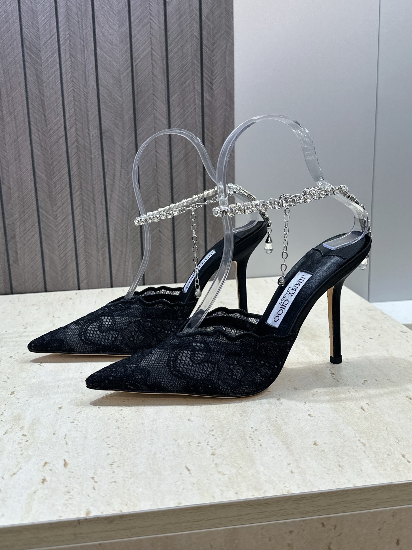 周仰杰Jimmy Choo 2026春夏新款水钻链条时尚女婚鞋 吉米周JC明星同款字母logo 五金扣高跟尖头串珠后空凉