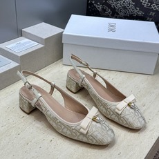 顶级版 迪奥 Dior 2026春夏高定系列新款 Ballet 低跟玛丽珍芭蕾舞女鞋 CD字母logo标志性老花电绣五金 顶级版 迪奥 Dior 2026春夏高定系列新款 Ballet 低跟玛丽珍芭蕾舞女鞋 CD字母logo标志性老花电绣五金