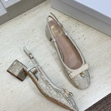 顶级版 迪奥 Dior 2026春夏高定系列新款 Ballet 低跟玛丽珍芭蕾舞女鞋 CD字母logo标志性老花电绣五金 顶级版 迪奥 Dior 2026春夏高定系列新款 Ballet 低跟玛丽珍芭蕾舞女鞋 CD字母logo标志性老花电绣五金