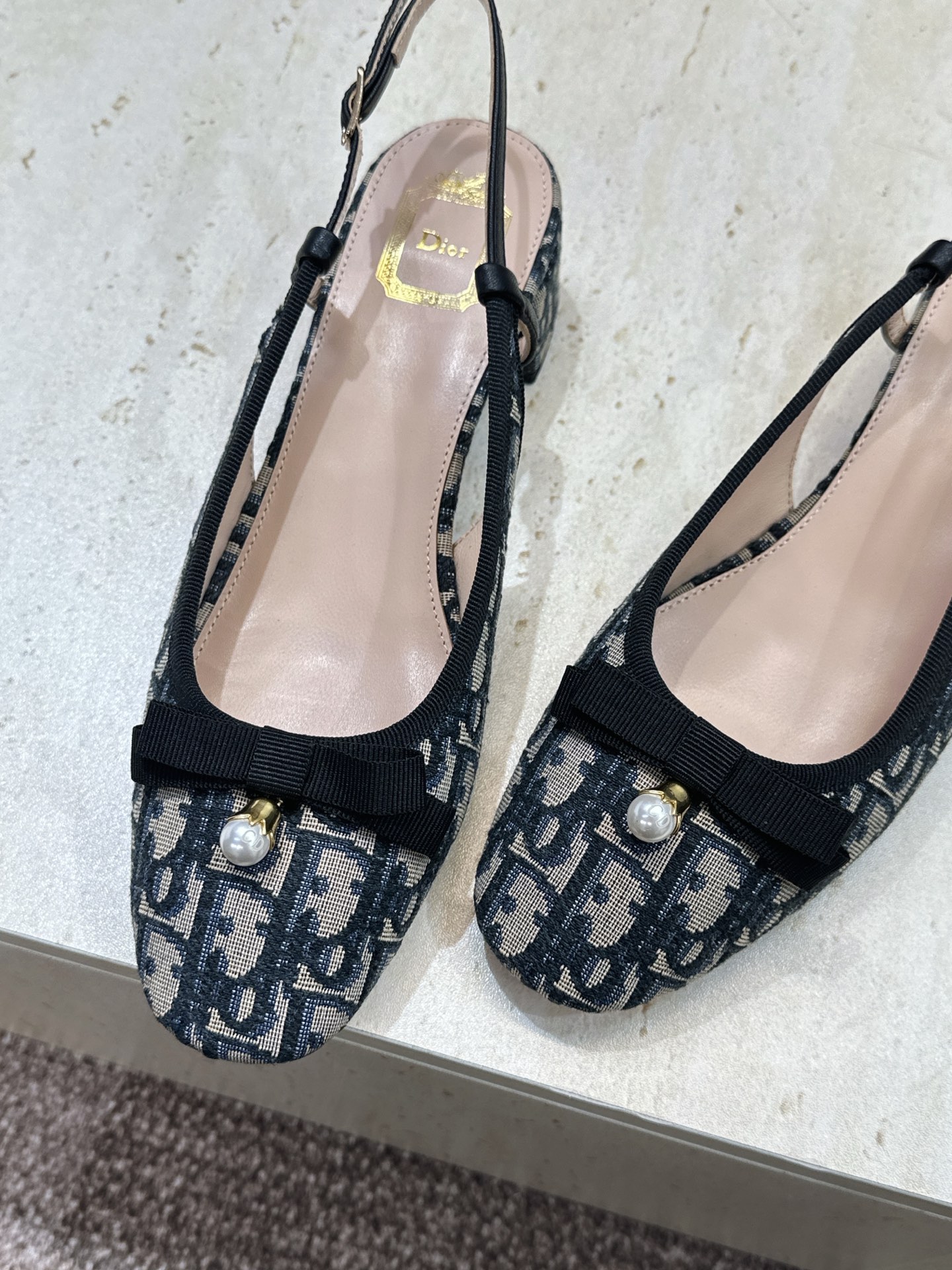 顶级版 迪奥 Dior 2026春夏高定系列新款 Ballet 低跟玛丽珍芭蕾舞女鞋 CD字母logo标志性老花电绣五金