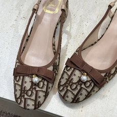 顶级版 迪奥 Dior 2026春夏高定系列新款 Ballet 低跟玛丽珍芭蕾舞女鞋 CD字母logo标志性老花电绣五金 顶级版 迪奥 Dior 2026春夏高定系列新款 Ballet 低跟玛丽珍芭蕾舞女鞋 CD字母logo标志性老花电绣五金