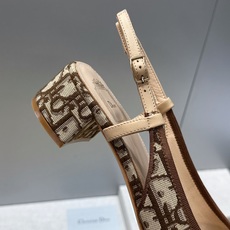 顶级版 迪奥 Dior 2026春夏高定系列新款 Ballet 低跟玛丽珍芭蕾舞女鞋 CD字母logo标志性老花电绣五金 顶级版 迪奥 Dior 2026春夏高定系列新款 Ballet 低跟玛丽珍芭蕾舞女鞋 CD字母logo标志性老花电绣五金