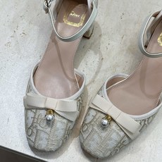 顶级版 迪奥 Dior 2026春夏高定系列新款 Ballet 低跟玛丽珍芭蕾舞女鞋 CD字母logo标志性老花电绣五金 顶级版 迪奥 Dior 2026春夏高定系列新款 Ballet 低跟玛丽珍芭蕾舞女鞋 CD字母logo标志性老花电绣五金