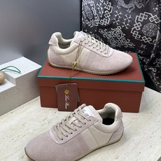 Loro Piana 2026春夏新款情侣系列休闲系带德训鞋 LP字母logo平底圆头老钱风拼色阿甘跑鞋 材质:鞋面进 Loro Piana 2026春夏新款情侣系列休闲系带德训鞋 LP字母logo平底圆头老钱风拼色阿甘跑鞋 材质:鞋面进
