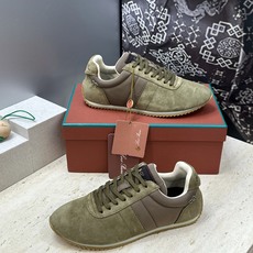 Loro Piana 2026春夏新款情侣系列休闲系带德训鞋 LP字母logo平底圆头老钱风拼色阿甘跑鞋 材质:鞋面进 Loro Piana 2026春夏新款情侣系列休闲系带德训鞋 LP字母logo平底圆头老钱风拼色阿甘跑鞋 材质:鞋面进