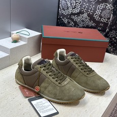 Loro Piana 2026春夏新款情侣系列休闲系带德训鞋 LP字母logo平底圆头老钱风拼色阿甘跑鞋 材质:鞋面进 Loro Piana 2026春夏新款情侣系列休闲系带德训鞋 LP字母logo平底圆头老钱风拼色阿甘跑鞋 材质:鞋面进