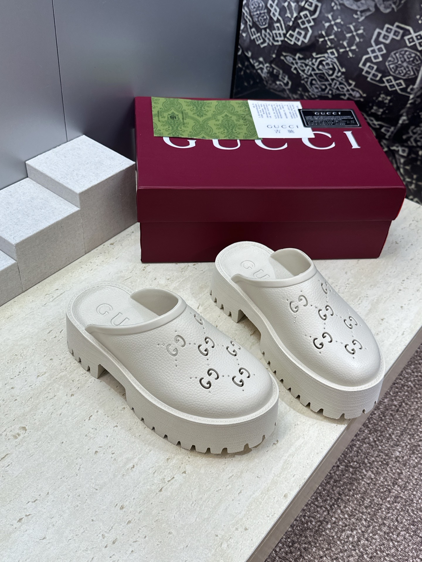 NO:926657,GUCCI 2026 spring and summer new casual beach women's shoes G family letter logo thick bottom round toe open toe Mule sandals Heel height: 5CM Size35-41, half drag, gucci, gucci, gucci, slippers19860909GUCCI 古驰 2026春夏新款休闲沙滩女鞋 G家字母logo厚底圆头露趾穆勒凉拖鞋 跟高:5CM Size35-41,半拖,gucci,gucci,gucci,slippers,Women's Shoes