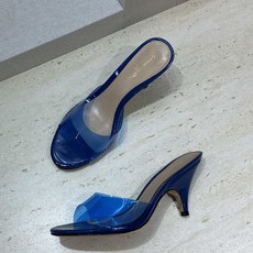 Gianvito Rossi 塞乔.罗茜2026春夏新款糖果色女鞋 GR字母logo高跟圆头鱼嘴露趾拼色凉拖鞋 材质:鞋 Gianvito Rossi 塞乔.罗茜2026春夏新款糖果色女鞋 GR字母logo高跟圆头鱼嘴露趾拼色凉拖鞋 材质:鞋