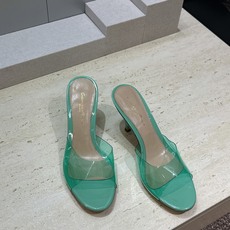 Gianvito Rossi 塞乔.罗茜2026春夏新款糖果色女鞋 GR字母logo高跟圆头鱼嘴露趾拼色凉拖鞋 材质:鞋 Gianvito Rossi 塞乔.罗茜2026春夏新款糖果色女鞋 GR字母logo高跟圆头鱼嘴露趾拼色凉拖鞋 材质:鞋