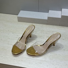Gianvito Rossi 塞乔.罗茜2026春夏新款糖果色女鞋 GR字母logo高跟圆头鱼嘴露趾拼色凉拖鞋 材质:鞋 Gianvito Rossi 塞乔.罗茜2026春夏新款糖果色女鞋 GR字母logo高跟圆头鱼嘴露趾拼色凉拖鞋 材质:鞋