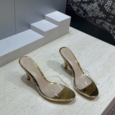 Gianvito Rossi 塞乔.罗茜2026春夏新款糖果色女鞋 GR字母logo高跟圆头鱼嘴露趾拼色凉拖鞋 材质:鞋 Gianvito Rossi 塞乔.罗茜2026春夏新款糖果色女鞋 GR字母logo高跟圆头鱼嘴露趾拼色凉拖鞋 材质:鞋