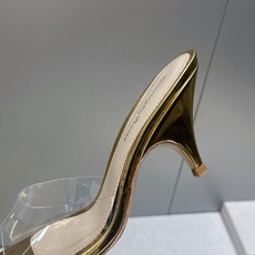 Gianvito Rossi 塞乔.罗茜2026春夏新款糖果色女鞋 GR字母logo高跟圆头鱼嘴露趾拼色凉拖鞋 材质:鞋 Gianvito Rossi 塞乔.罗茜2026春夏新款糖果色女鞋 GR字母logo高跟圆头鱼嘴露趾拼色凉拖鞋 材质:鞋