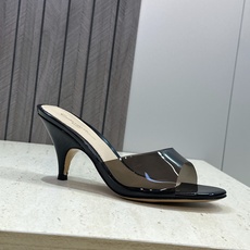 Gianvito Rossi 塞乔.罗茜2026春夏新款糖果色女鞋 GR字母logo高跟圆头鱼嘴露趾拼色凉拖鞋 材质:鞋 Gianvito Rossi 塞乔.罗茜2026春夏新款糖果色女鞋 GR字母logo高跟圆头鱼嘴露趾拼色凉拖鞋 材质:鞋