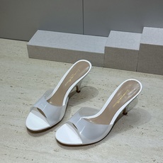 Gianvito Rossi 塞乔.罗茜2026春夏新款糖果色女鞋 GR字母logo高跟圆头鱼嘴露趾拼色凉拖鞋 材质:鞋 Gianvito Rossi 塞乔.罗茜2026春夏新款糖果色女鞋 GR字母logo高跟圆头鱼嘴露趾拼色凉拖鞋 材质:鞋