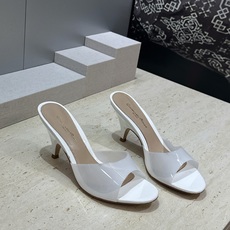 Gianvito Rossi 塞乔.罗茜2026春夏新款糖果色女鞋 GR字母logo高跟圆头鱼嘴露趾拼色凉拖鞋 材质:鞋 Gianvito Rossi 塞乔.罗茜2026春夏新款糖果色女鞋 GR字母logo高跟圆头鱼嘴露趾拼色凉拖鞋 材质:鞋