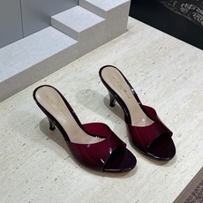 Gianvito Rossi 塞乔.罗茜2026春夏新款糖果色女鞋 GR字母logo高跟圆头鱼嘴露趾拼色凉拖鞋 材质:鞋 Gianvito Rossi 塞乔.罗茜2026春夏新款糖果色女鞋 GR字母logo高跟圆头鱼嘴露趾拼色凉拖鞋 材质:鞋