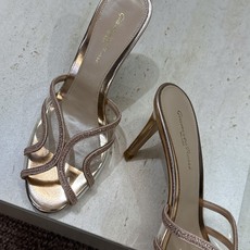 Gianvito Rossi 塞乔.罗茜2026春夏新款糖果色水钻女鞋 GR字母logo高跟圆头鱼嘴露趾拼色凉拖鞋 材质 Gianvito Rossi 塞乔.罗茜2026春夏新款糖果色水钻女鞋 GR字母logo高跟圆头鱼嘴露趾拼色凉拖鞋 材质