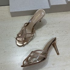 Gianvito Rossi 塞乔.罗茜2026春夏新款糖果色水钻女鞋 GR字母logo高跟圆头鱼嘴露趾拼色凉拖鞋 材质 Gianvito Rossi 塞乔.罗茜2026春夏新款糖果色水钻女鞋 GR字母logo高跟圆头鱼嘴露趾拼色凉拖鞋 材质