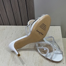 Gianvito Rossi 塞乔.罗茜2026春夏新款糖果色水钻女鞋 GR字母logo高跟圆头鱼嘴露趾拼色凉拖鞋 材质 Gianvito Rossi 塞乔.罗茜2026春夏新款糖果色水钻女鞋 GR字母logo高跟圆头鱼嘴露趾拼色凉拖鞋 材质