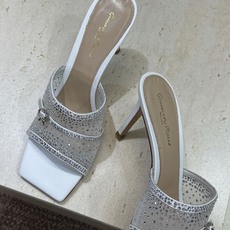 Gianvito Rossi 塞乔.罗茜2026春夏新款水钻女鞋 GR字母logo高跟方头鱼嘴露趾凉拖鞋 材质:鞋面进口 Gianvito Rossi 塞乔.罗茜2026春夏新款水钻女鞋 GR字母logo高跟方头鱼嘴露趾凉拖鞋 材质:鞋面进口