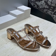 Aquazzura 2026春夏新款水钻中跟拼色女鞋 菠萝鞋字母logo五金扣粗跟圆头露趾凉拖鞋 材质:鞋面进口小牛皮/ Aquazzura 2026春夏新款水钻中跟拼色女鞋 菠萝鞋字母logo五金扣粗跟圆头露趾凉拖鞋 材质:鞋面进口小牛皮/