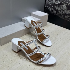 Aquazzura 2026春夏新款水钻中跟拼色女鞋 菠萝鞋字母logo五金扣粗跟圆头露趾凉拖鞋 材质:鞋面进口小牛皮/ Aquazzura 2026春夏新款水钻中跟拼色女鞋 菠萝鞋字母logo五金扣粗跟圆头露趾凉拖鞋 材质:鞋面进口小牛皮/