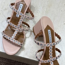 Aquazzura 2026春夏新款水钻中跟拼色女鞋 菠萝鞋字母logo五金扣粗跟圆头露趾凉拖鞋 材质:鞋面进口小牛皮/ Aquazzura 2026春夏新款水钻中跟拼色女鞋 菠萝鞋字母logo五金扣粗跟圆头露趾凉拖鞋 材质:鞋面进口小牛皮/
