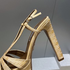 Aquazzura 2026春夏新款交叉带超高跟气场女鞋 菠萝鞋字母logo五金扣粗跟防水台圆头露趾后空拼色凉鞋 材质: Aquazzura 2026春夏新款交叉带超高跟气场女鞋 菠萝鞋字母logo五金扣粗跟防水台圆头露趾后空拼色凉鞋 材质: