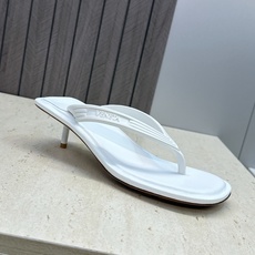 Bottega Veneta 葆蝶家2026春夏新款SamPieri Flat Thong 沙滩女鞋 BV字母logo高 Bottega Veneta 葆蝶家2026春夏新款SamPieri Flat Thong 沙滩女鞋 BV字母logo高