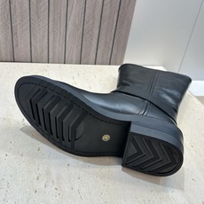 顶级品质 ETHOR 2026秋冬新款游牧风格低跟圆头一脚蹬高筒机车骑士擦色女军靴 材质:鞋面进口小牛皮+水染牛皮内里+ 顶级品质 ETHOR 2026秋冬新款游牧风格低跟圆头一脚蹬高筒机车骑士擦色女军靴 材质:鞋面进口小牛皮+水染牛皮内里+