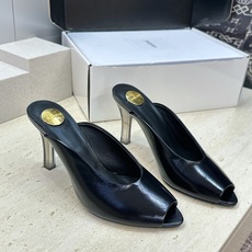 SAINT LAURENT PARIS 圣罗兰2026春夏新款高跟女鞋 YSL字母logo五金扣水晶跟尖头鱼嘴一字拖露 SAINT LAURENT PARIS 圣罗兰2026春夏新款高跟女鞋 YSL字母logo五金扣水晶跟尖头鱼嘴一字拖露
