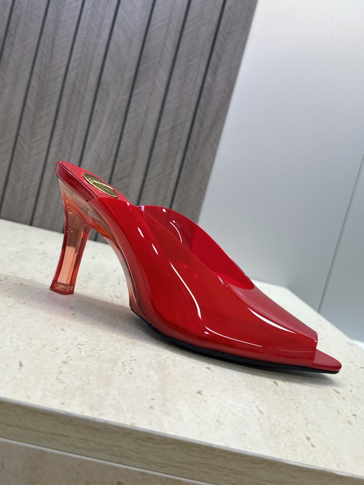 胶片 SAINT LAURENT PARIS 圣罗兰2026春夏新款高跟女鞋 YSL字母logo五金扣水晶跟尖头鱼 胶片 SAINT LAURENT PARIS 圣罗兰2026春夏新款高跟女鞋 YSL字母logo五金扣水晶跟尖头鱼